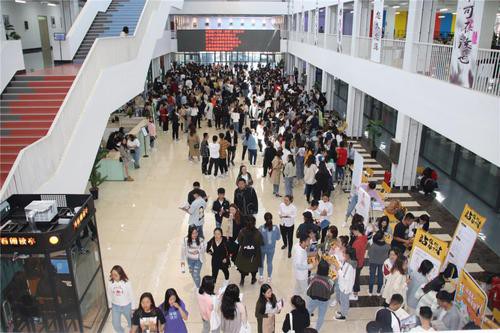 中欧(中国):提升育人成效 中欧(中国):提升育人成效